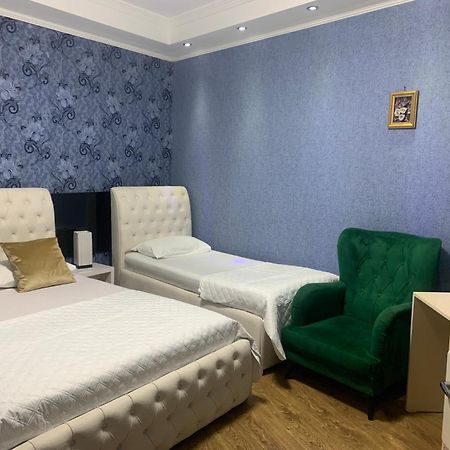 Aisi Kutaisi Hotel Luaran gambar