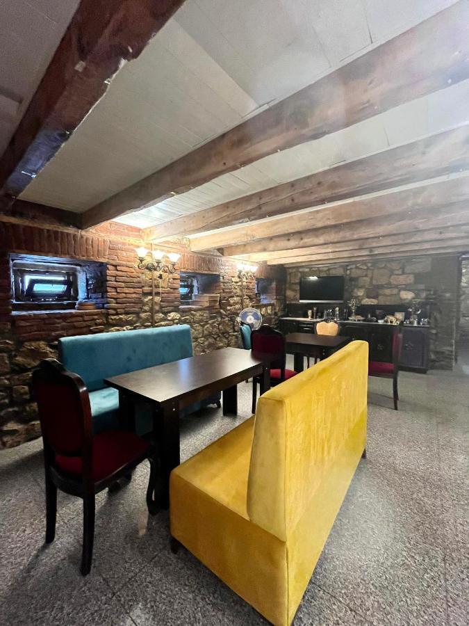 Aisi Kutaisi Hotel Luaran gambar