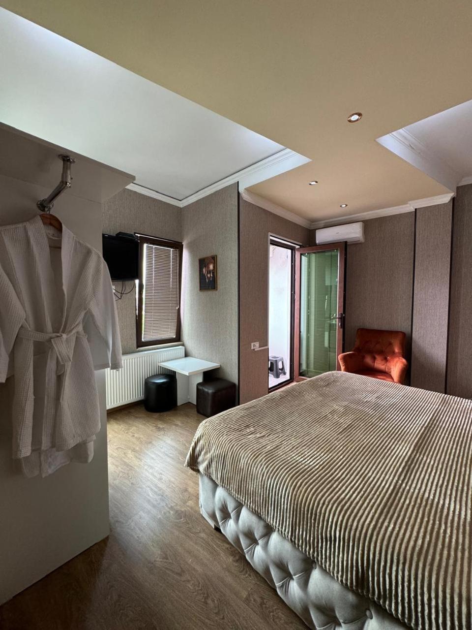 Aisi Kutaisi Hotel Luaran gambar