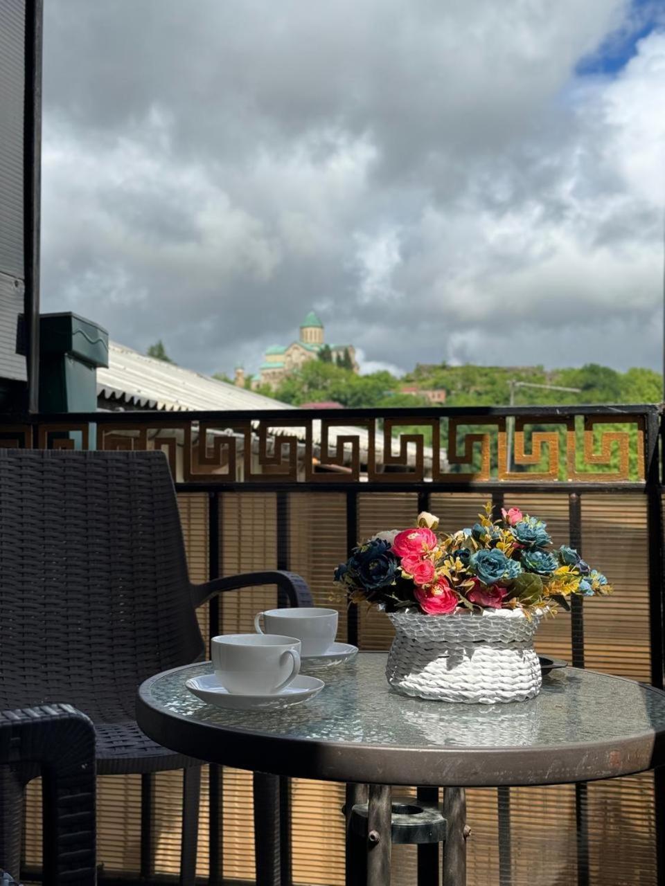 Aisi Kutaisi Hotel Luaran gambar