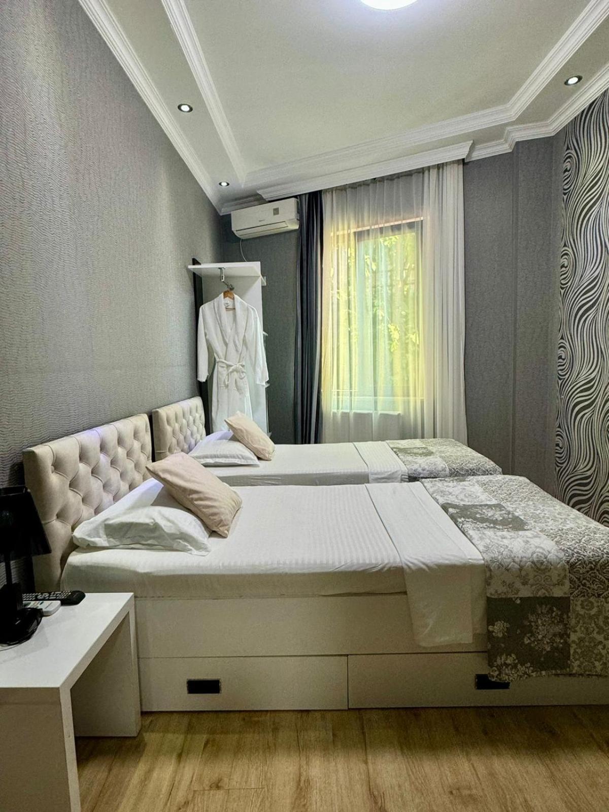 Aisi Kutaisi Hotel Luaran gambar